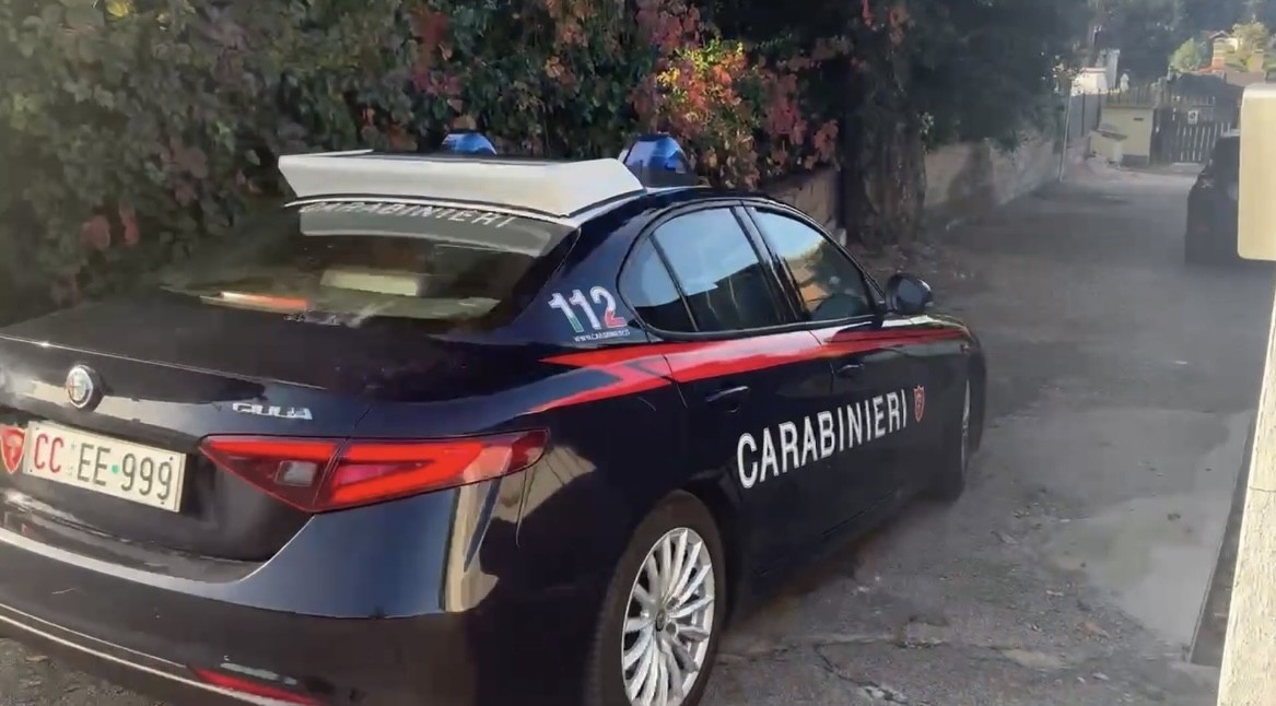 Lite per sigarette si trasforma in accoltellamento: arrestato un 27enne
