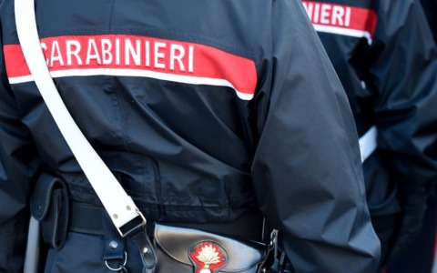 Guida ubriaca, denunciato un 43enne: patente ritirata