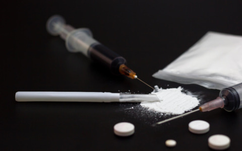 Madre e figlio arrestati a Cremona con 1,7 chili di hashish