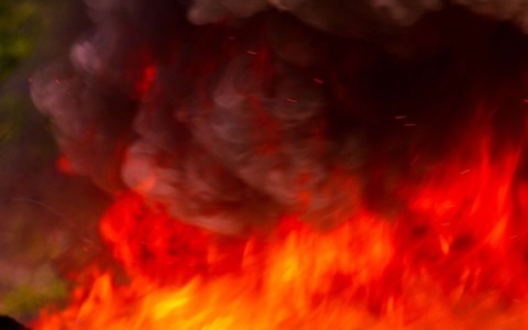 Incendio in un cascinale, muore un pensionato di 90 anni