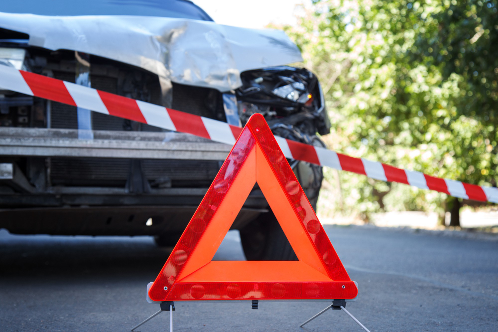Incidente mortale a Pizzighettone: ciclista di 72 anni travolto da un autocarro