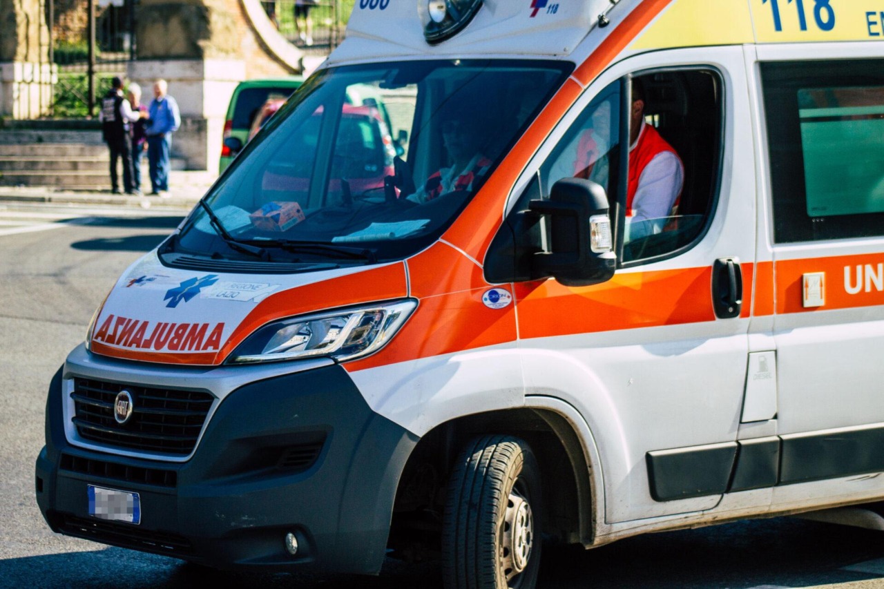Tre interventi del 118 a Cremona tra aggressione, malore e intossicazione